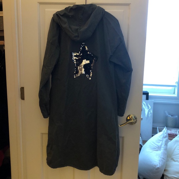 Super cute jacket!! - Picture 2 of 3